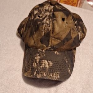 Signature Camouflage Outdoor Cap